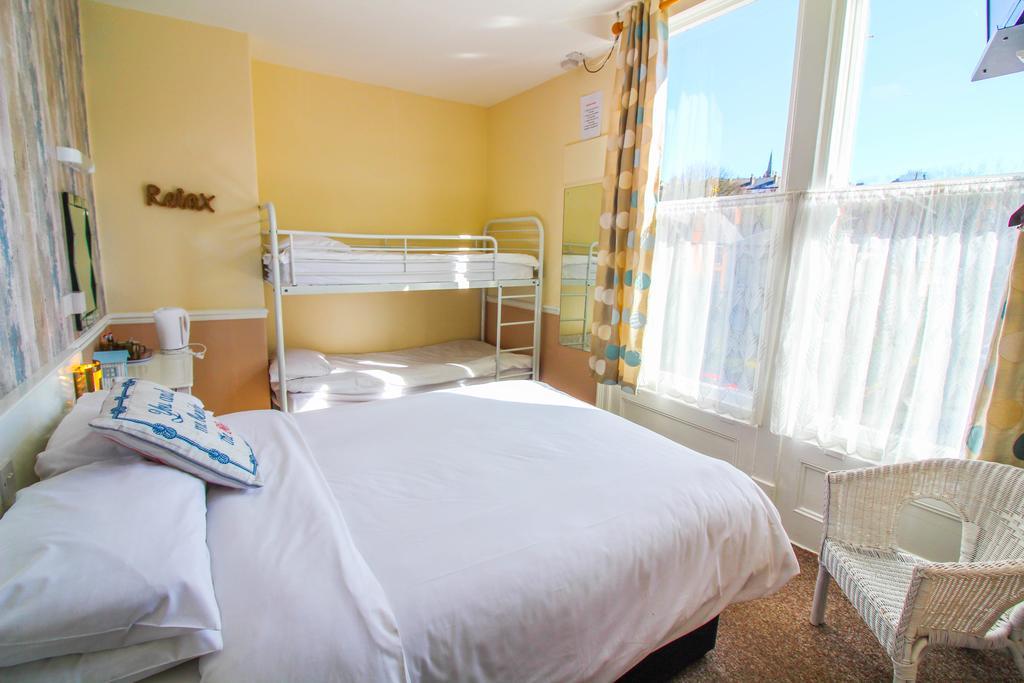 The Scarborough Travel And Holiday Lodge מראה חיצוני תמונה